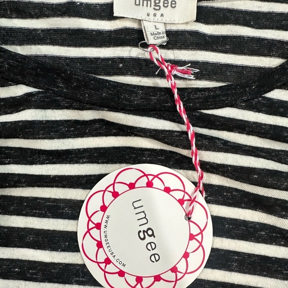 Umgee NWT Striped Black White Unconventional Lace Hem Top Boho Casual Sz L - Picture 6 of 8